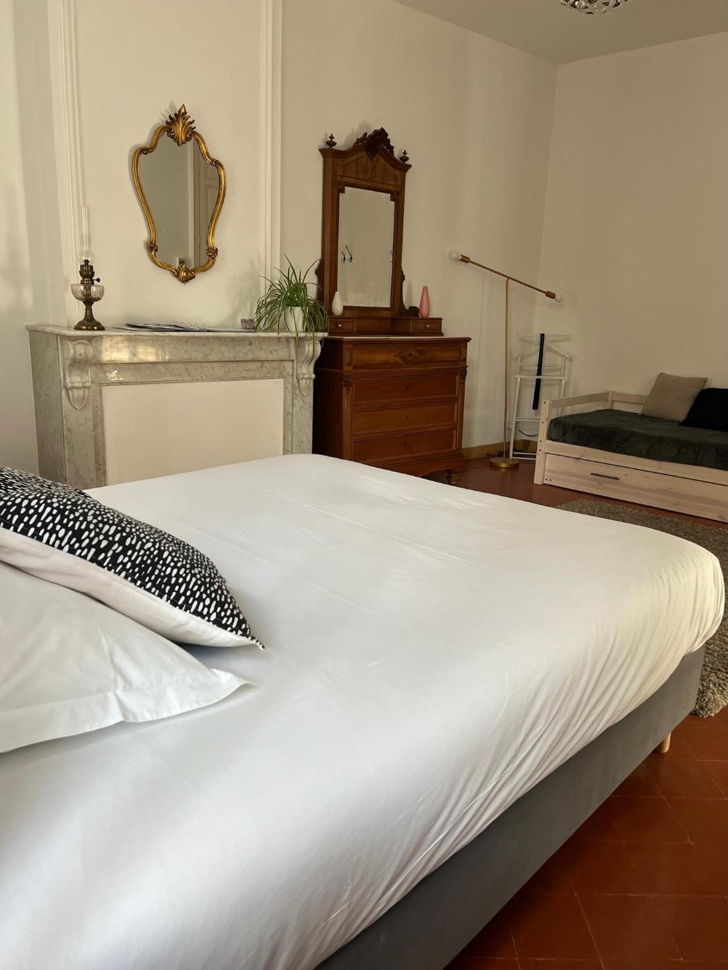 Entre Midi - Maison D'Hotes - B&B Capestang Eksteriør billede