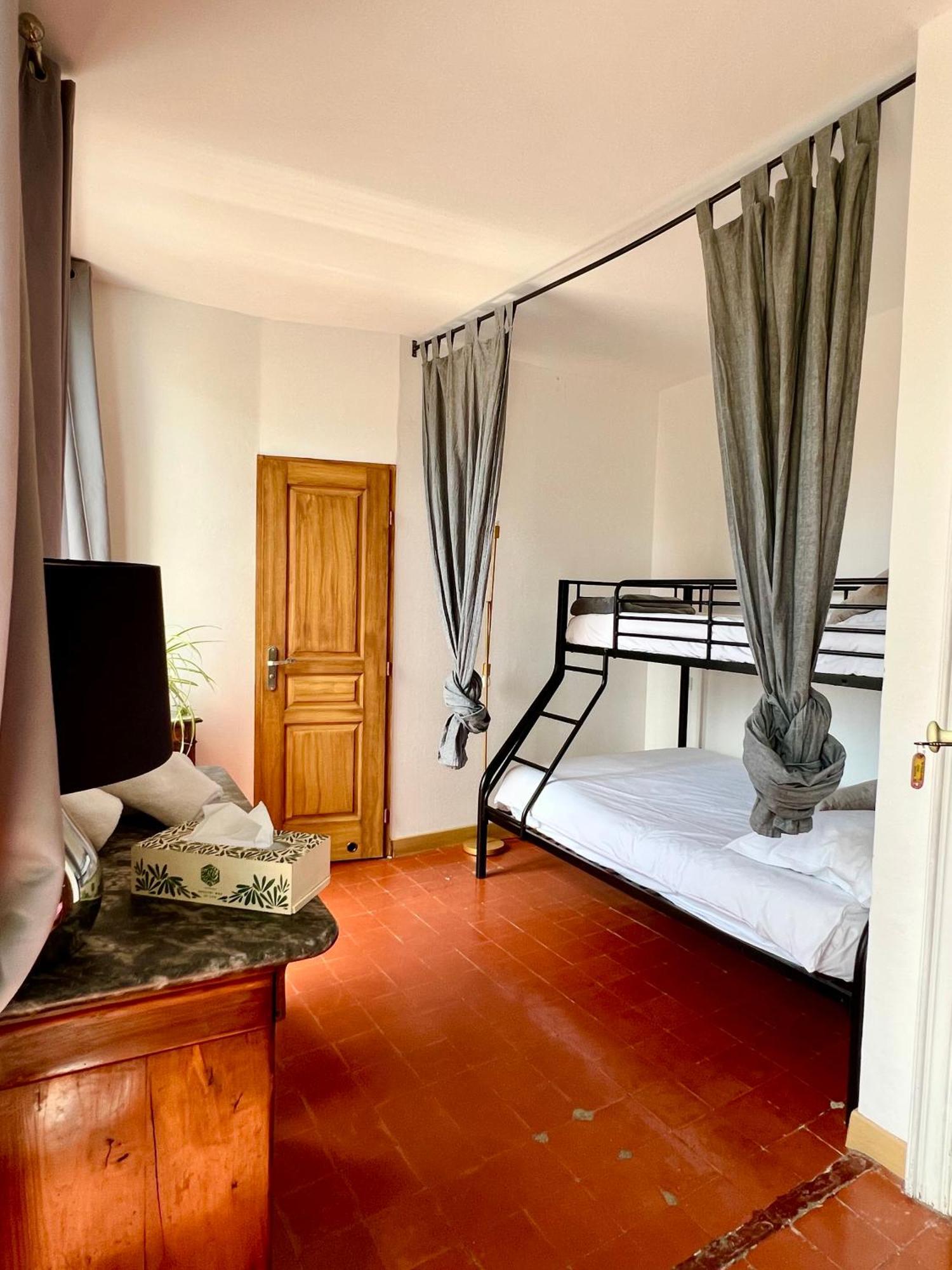 Entre Midi - Maison D'Hotes - B&B Capestang Eksteriør billede